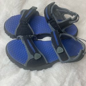 Kids Nike ACG Hiking Sandel’s Sz‎ 2Y